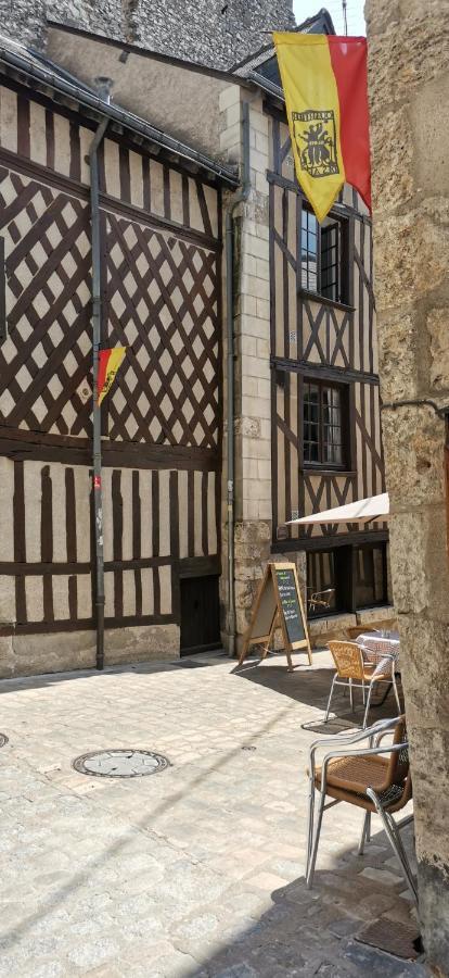 Appartamento Le Logis De La Rue Des Arts Blois Esterno foto